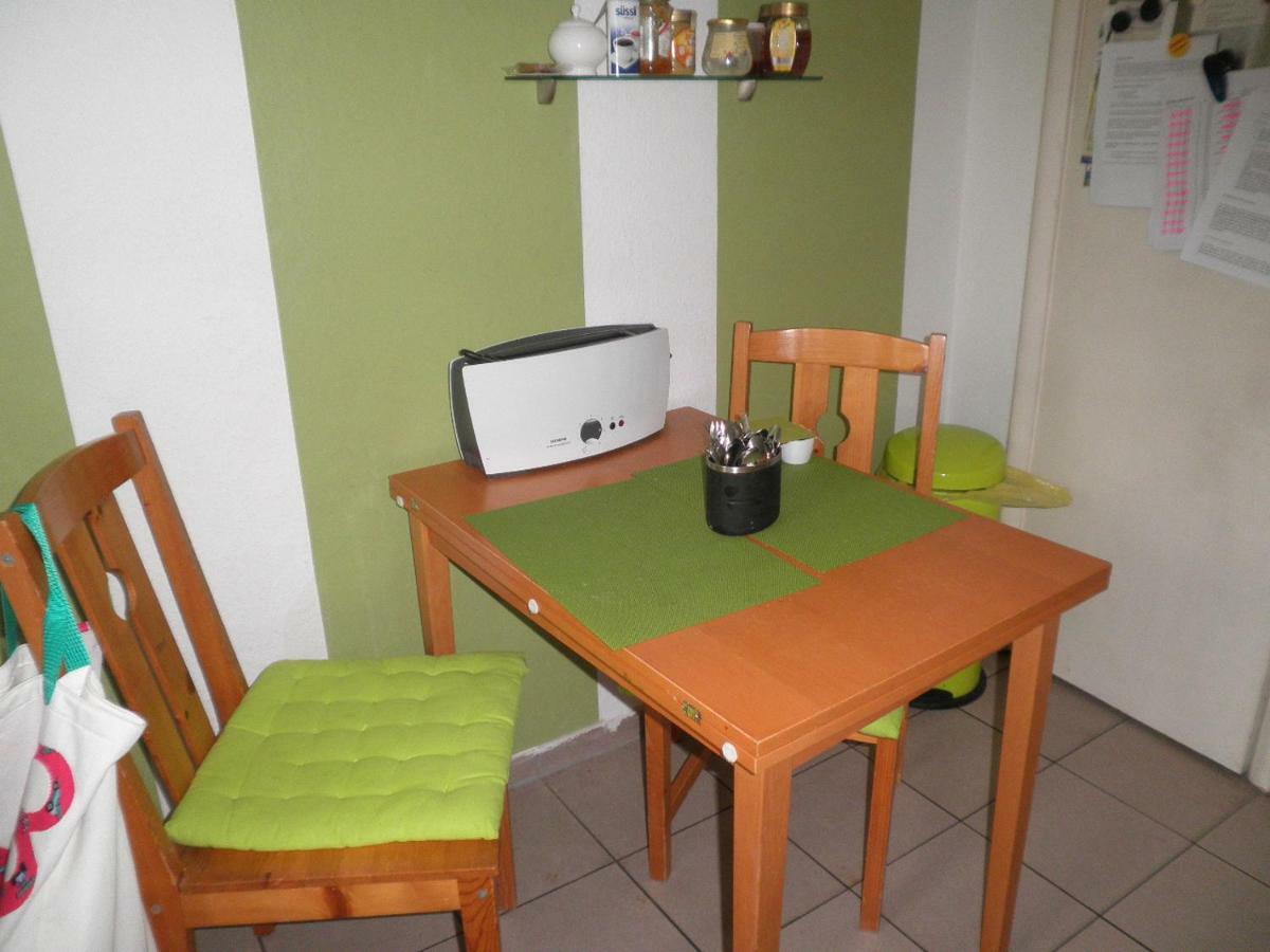Familienzimmer Hh-Schnelsen Hamburg Luaran gambar
